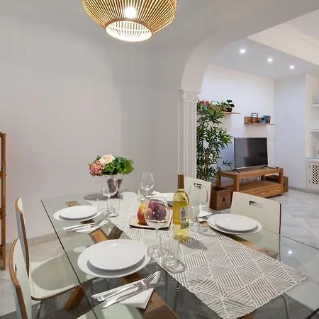 شقة Wonderful 3 Bedroom Flat In The Heart Of Triana