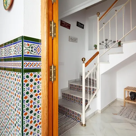 Wonderful 3 Bedroom Flat In The Heart Of Triana شقة